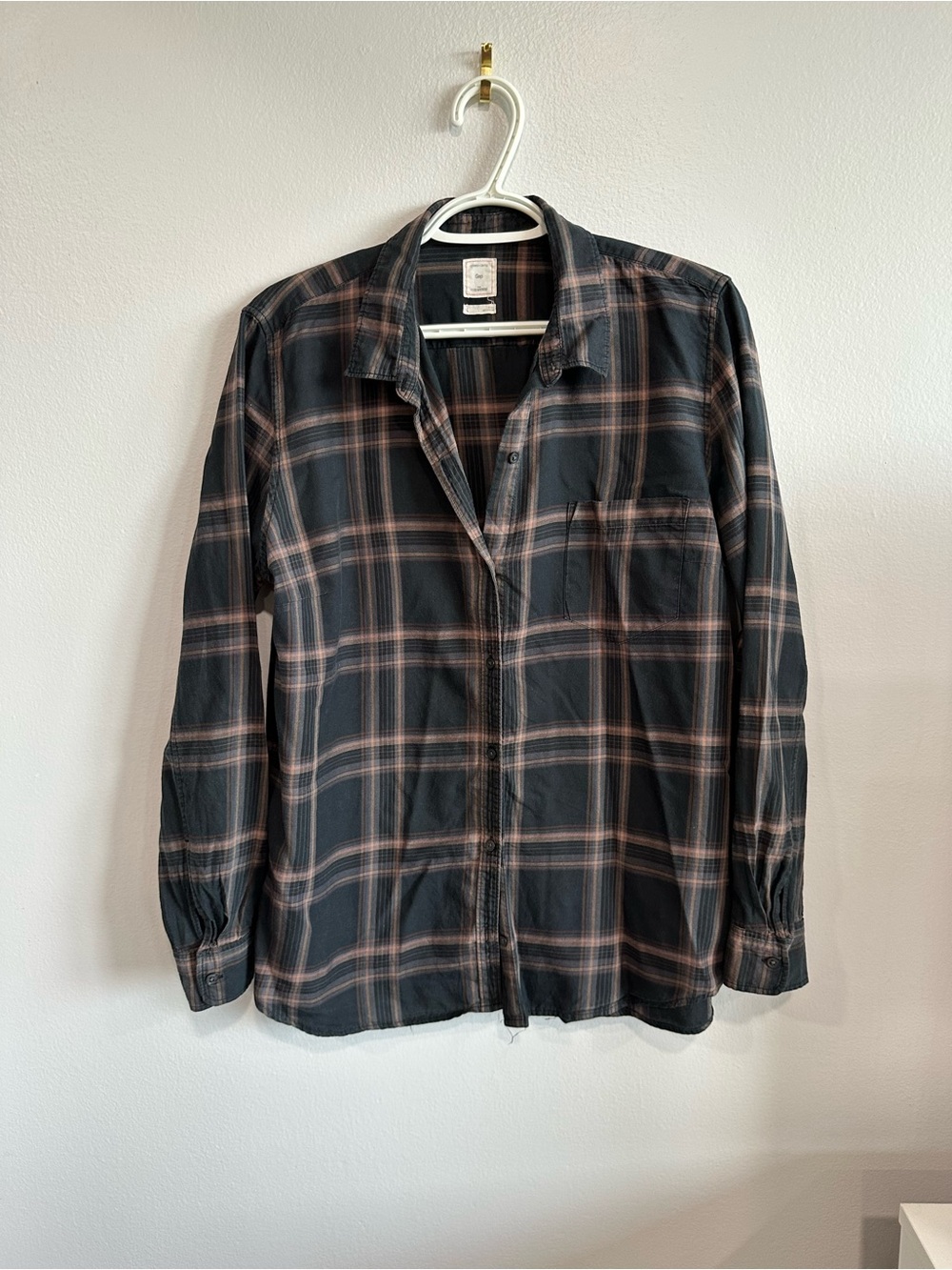 Gap Women’s Boyfriend Plaid Button Front Shirt Gray Pink Size Large
